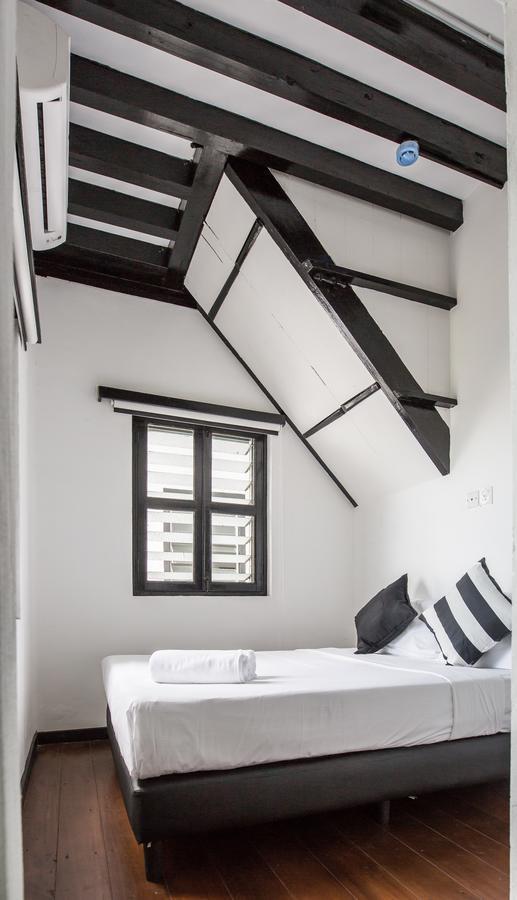 The Marian Boutique Lodging House Кучинг Экстерьер фото
