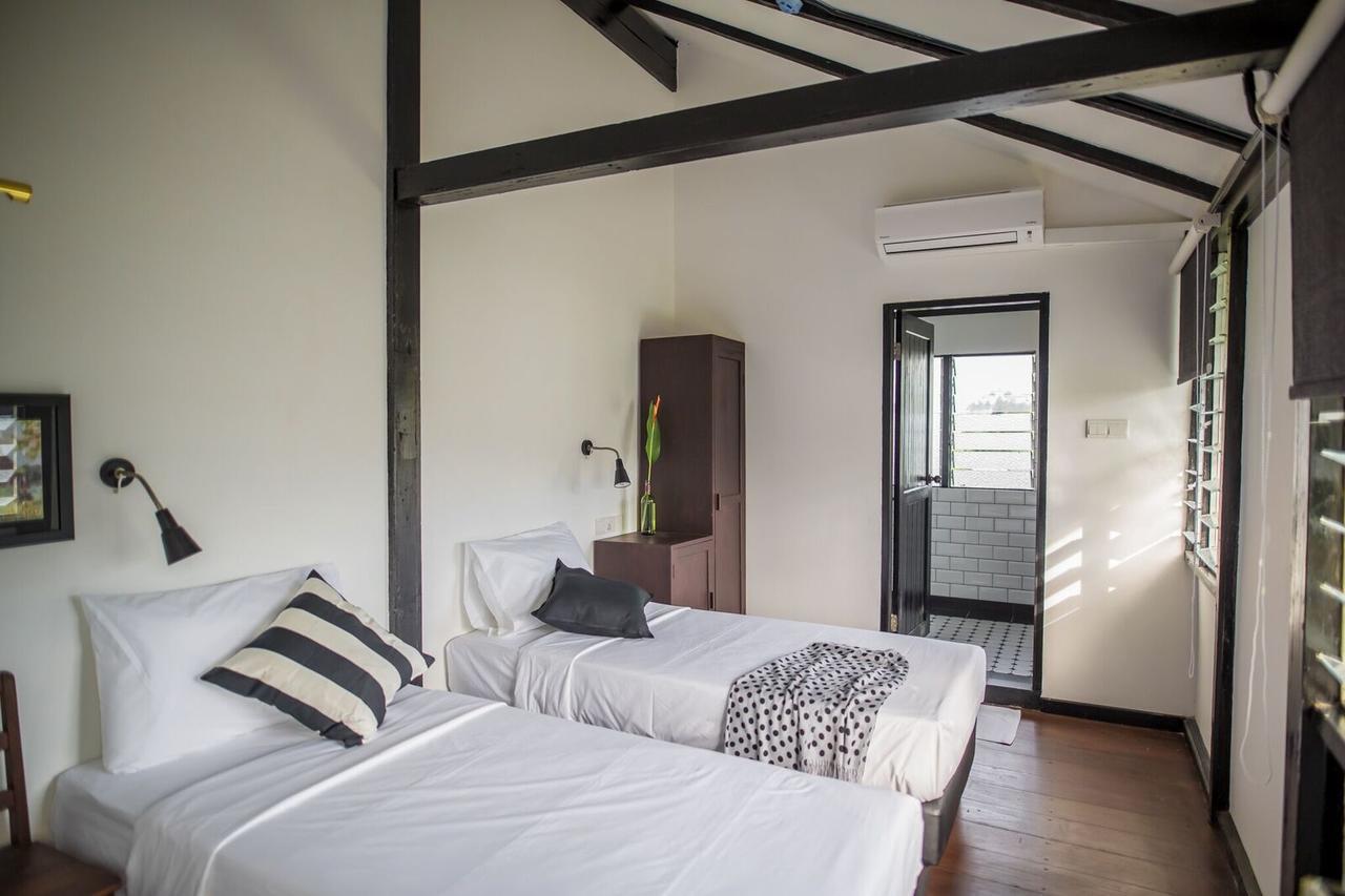 The Marian Boutique Lodging House Кучинг Экстерьер фото