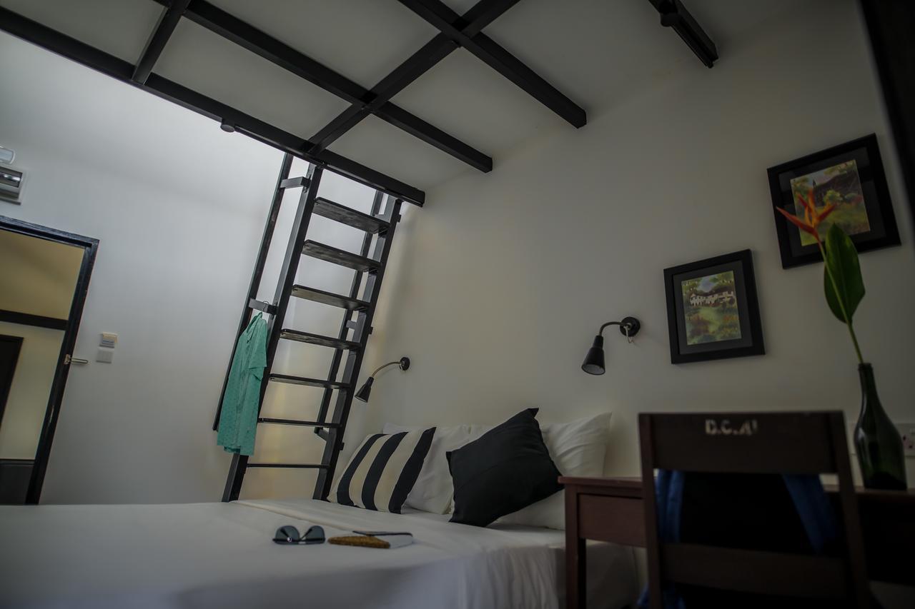 The Marian Boutique Lodging House Кучинг Экстерьер фото