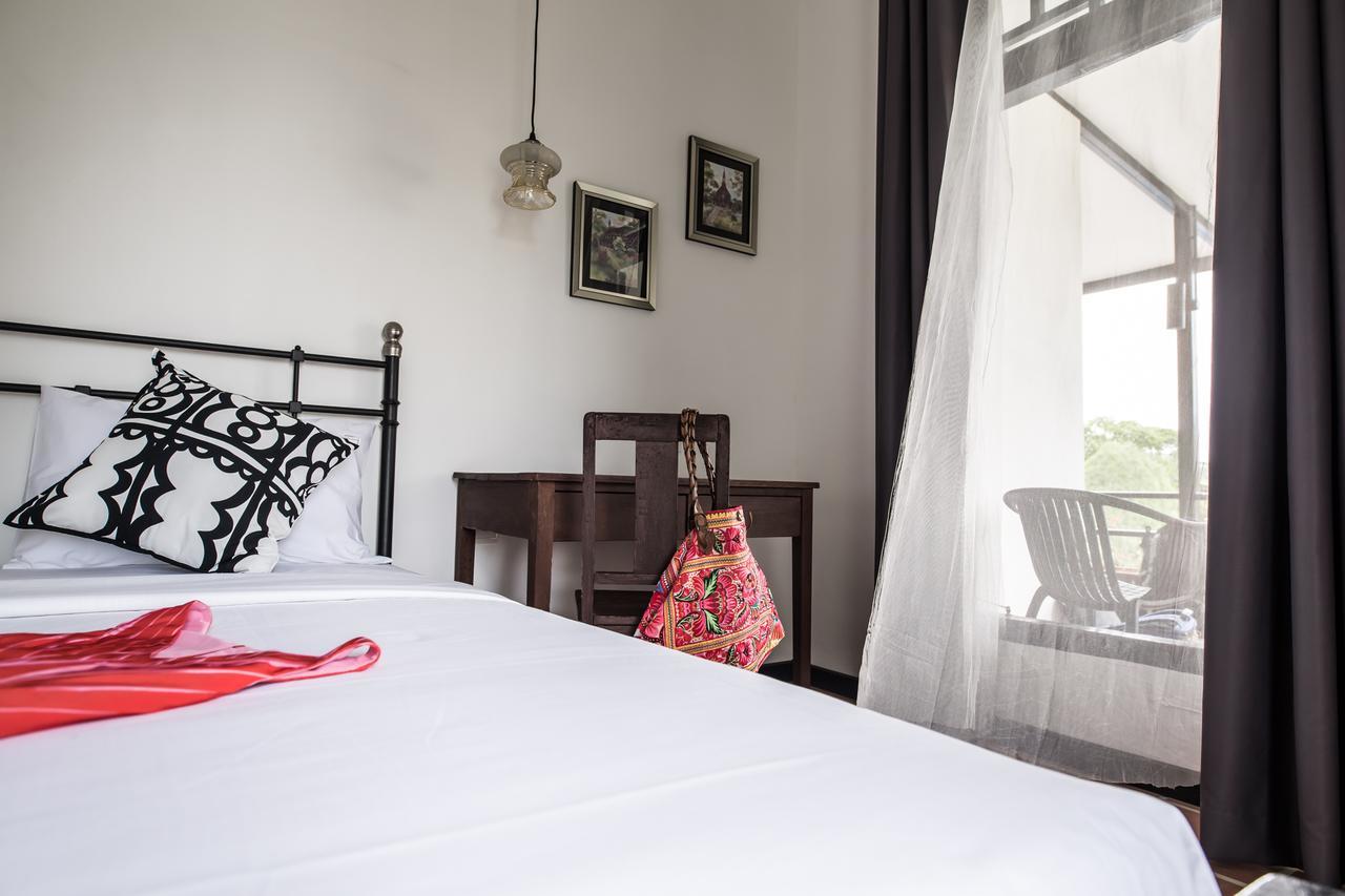 The Marian Boutique Lodging House Кучинг Экстерьер фото