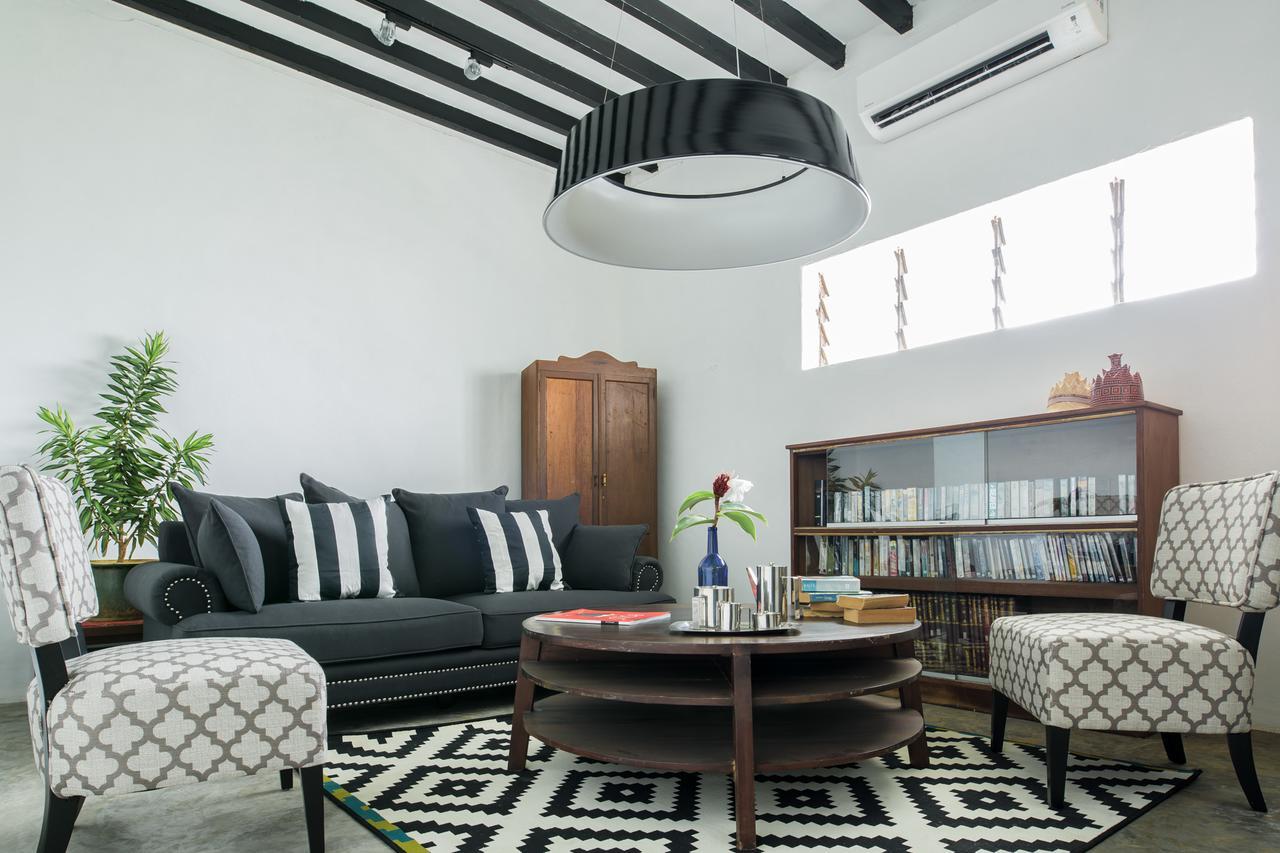 The Marian Boutique Lodging House Кучинг Экстерьер фото