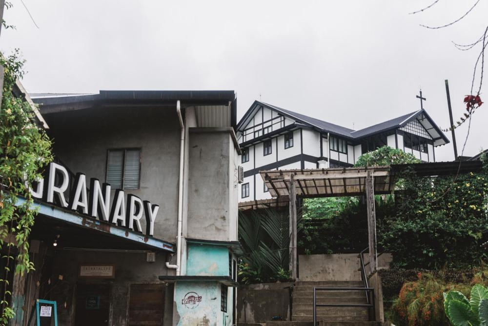 The Marian Boutique Lodging House Кучинг Экстерьер фото