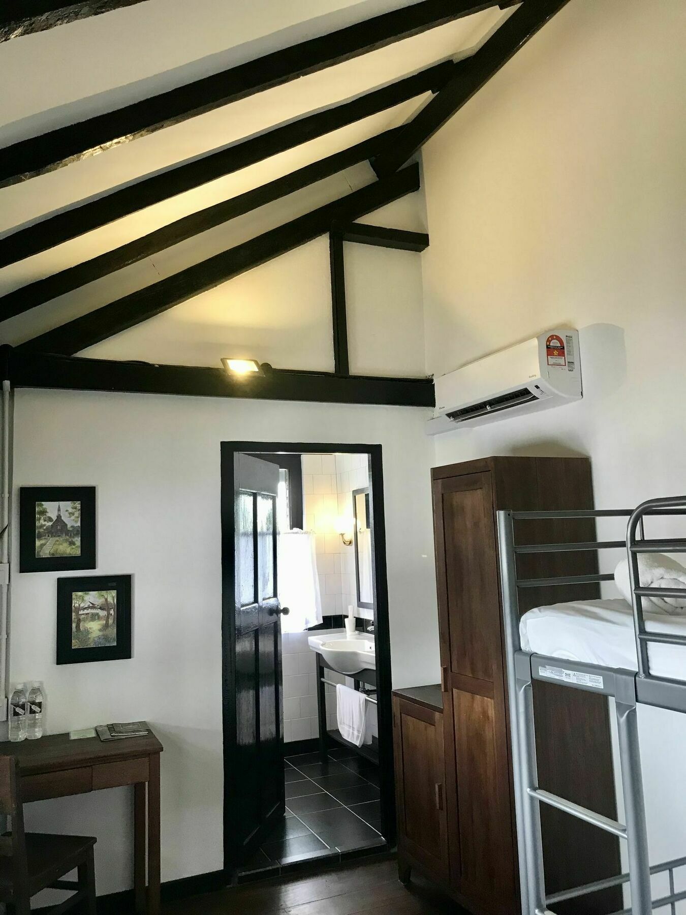 The Marian Boutique Lodging House Кучинг Экстерьер фото