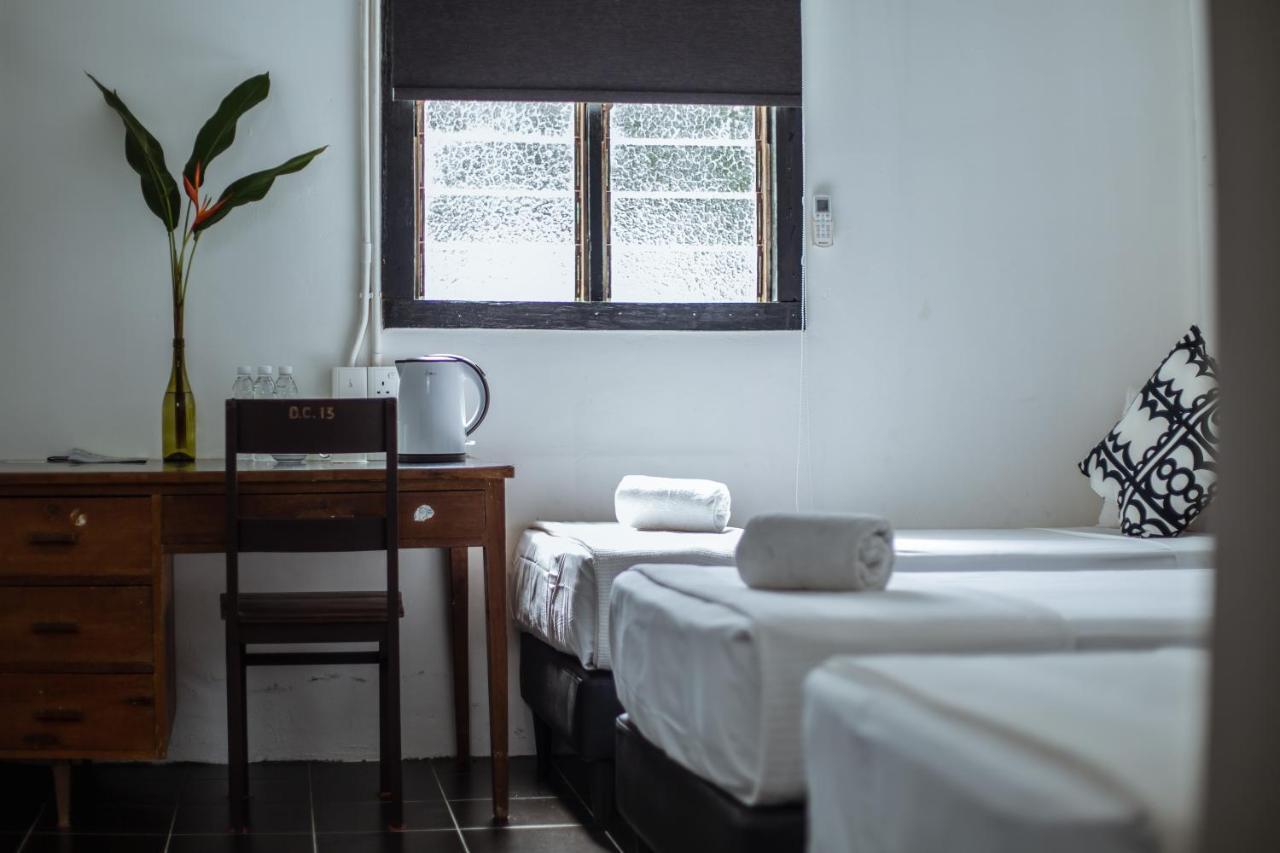 The Marian Boutique Lodging House Кучинг Экстерьер фото